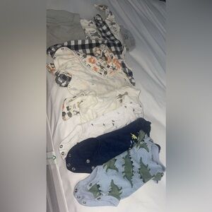 Bundle of preemie clothes (7)